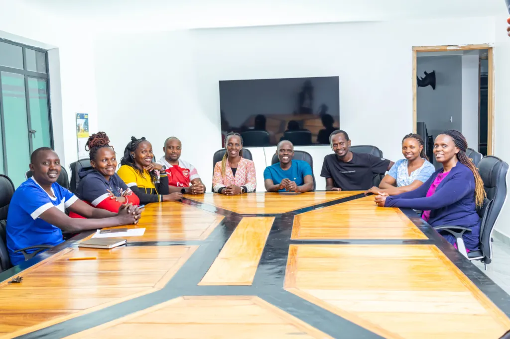 Team-Kamavindi-1536x1024 (1).webp